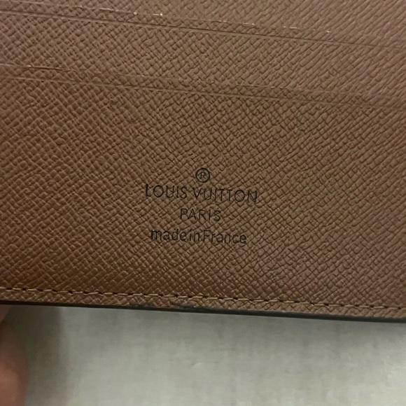 LOUIS VUITTON WALLET - Picture 2 of 3